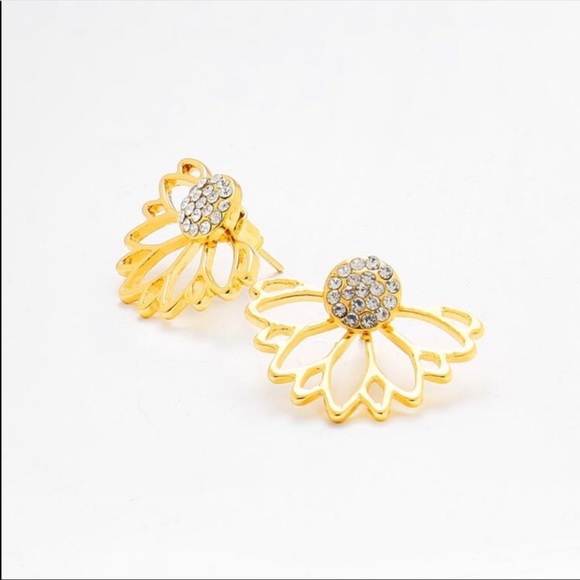 3/$30 💛 Gold Crystal Lotus Stud Earrings - Picture 3 of 3